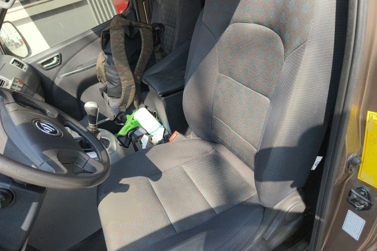 Used Foton Scenic G5 2022 2.0L Gasoline Commercial Version Open-Window 10-Seater 1TZS Left Front Seat