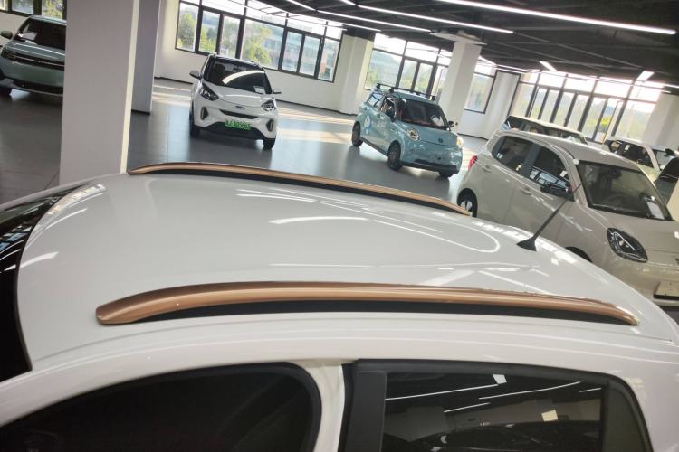 Used Dongfeng NAMMI BOX 2022 Chasing Wind Edition 331KM Advanced Model
