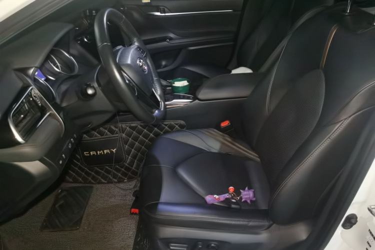 Used Toyota Camry 2019 Revised Version 2.0G Luxury Edition Left Front Seat