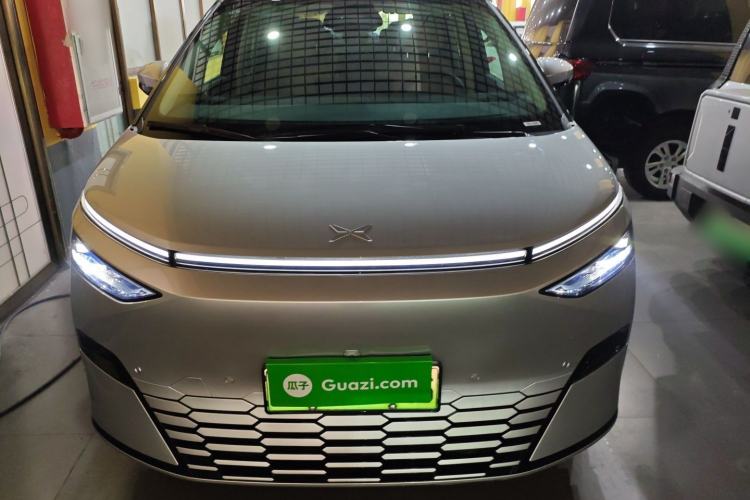 Used XPeng X9 2024 702 Ultra-Long Range Pro