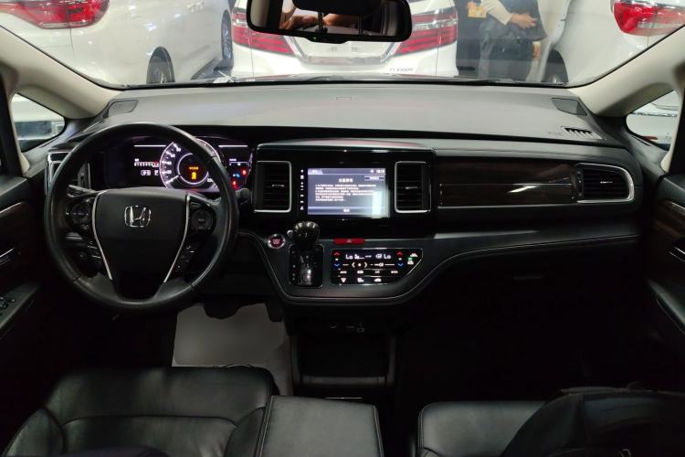 Used Honda Elysion 2016 2.4L Luxury Edition