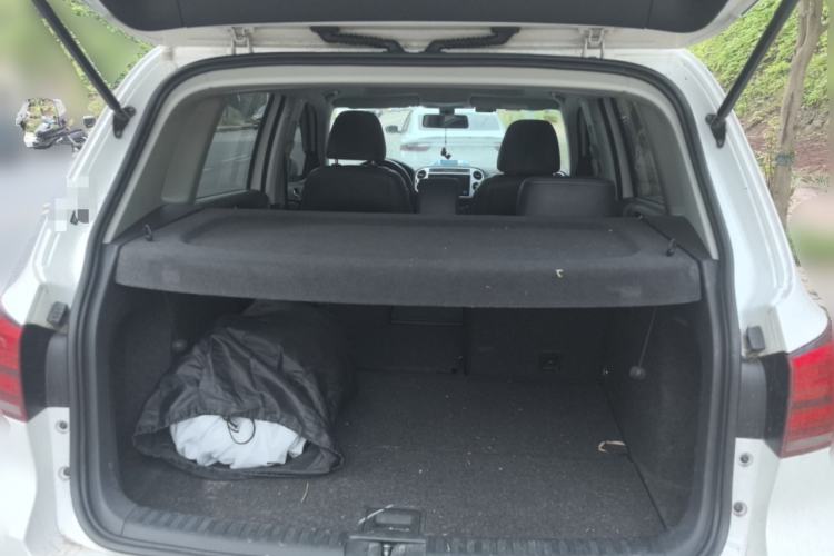 Used Volkswagen Tiguan 2016 280TSI Automatic Two-Wheel Drive Silk Road Comfort Edition Trunk