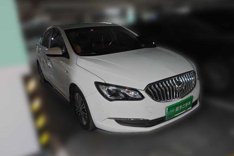 Used Buick GT 2016 18T Dual-Clutch Luxury Model Front Right 45 Deg