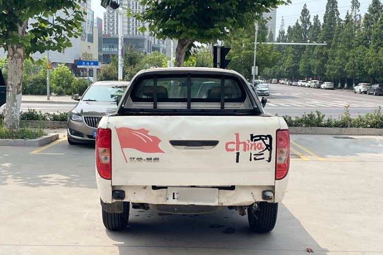 Used JMC Yuhu 7 2012 2.4T Two-Wheel Drive Manual Standard Edition JX4D24
