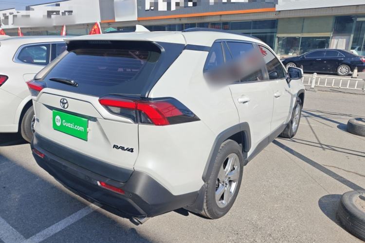 Used Toyota RAV4 2022 2.0L CVT Two-Wheel Drive Fashion Plus Edition
