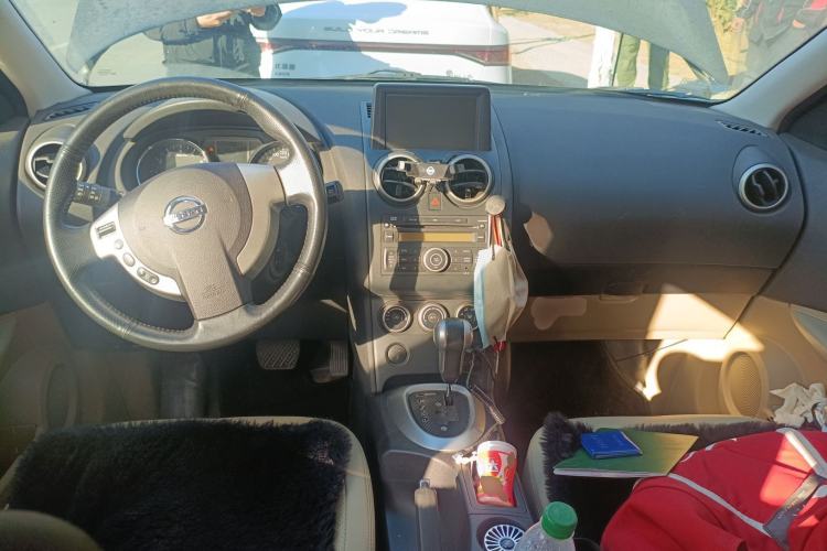 Used Nissan Qashqai 2011 2.0 XV Lea CVT 2WD Center Console