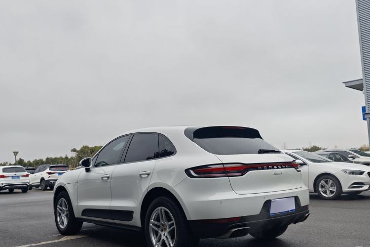 Used Porsche Macan 2021 Macan 2.0T Exterior 8