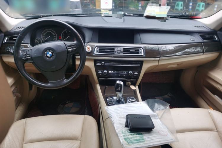 Used BMW 7 Series 2009 730Li Leading Model Center Console