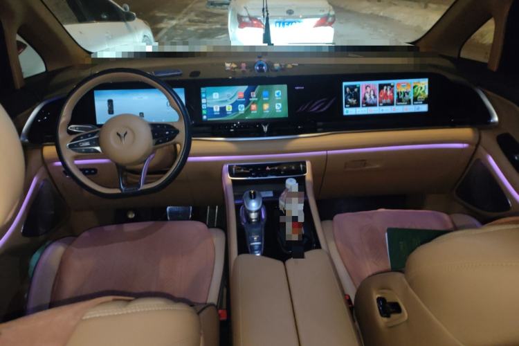 Used VOYAH Dream 2022 Low-Carbon Edition Dream+ Smart Enjoyment Package Center Console