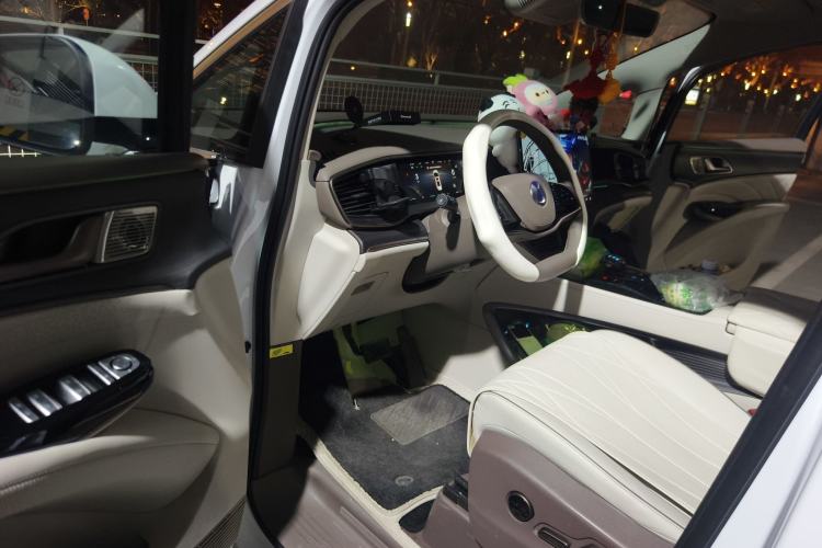 Used Denza D9 2022 DM-i 970 Four-Wheel Drive Flagship Model