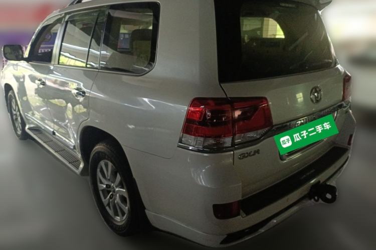 Used Toyota Land Cruiser 
