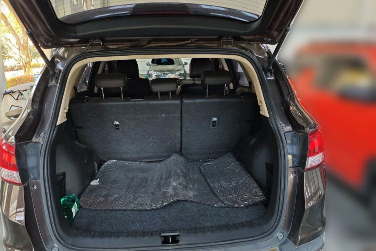 Used Dongfeng Aeolus AX7 2016 2.0L Automatic Zhiyi Trim
