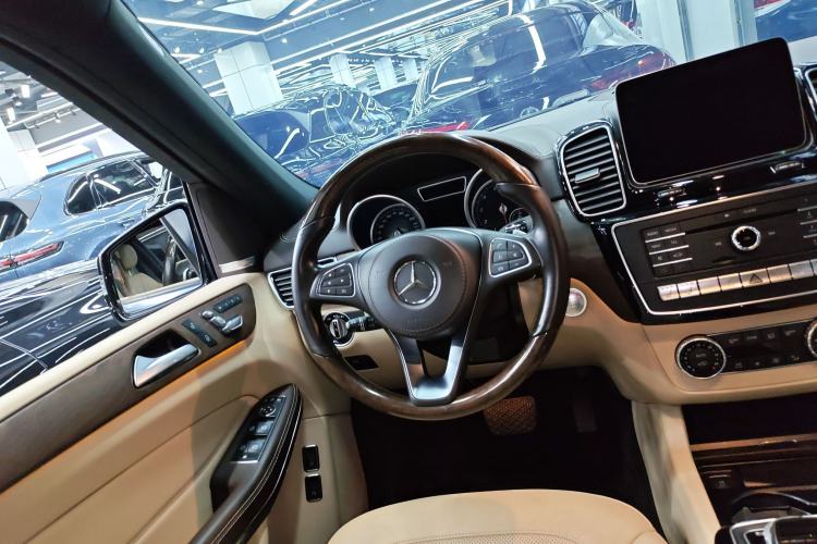 Used Mercedes-Benz GLS 2017 GLS 500 4MATIC
