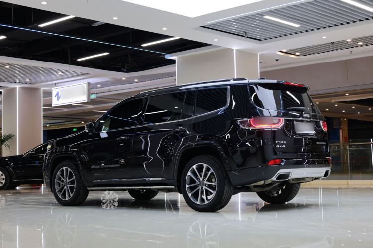 Used Jeep Grand Commander 2018 2.0T Four-Wheel Drive Smart Enjoyment Version China V Emission Standard
