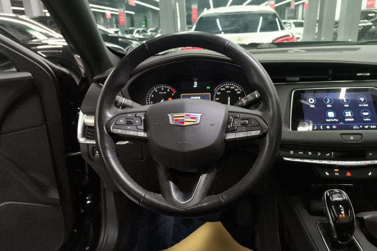 Used Cadillac XT4 2021 28T Two-Wheel Drive Luxury Version
