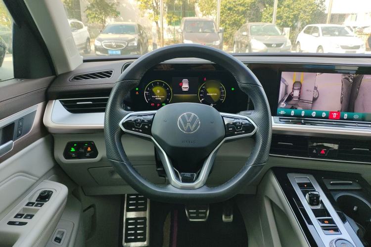 Used Volkswagen Tavendor 2023 380TSI Four-Wheel Drive R-Line Cruise Edition