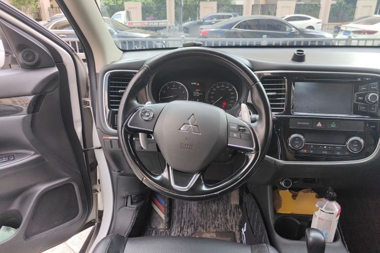 Used Mitsubishi Outlander 2016 2.4L 4x4 Elite Edition 5 Seats