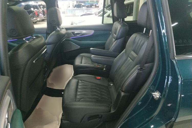 Used GAC Trumpchi GS8 2022 Flagship Series 2.0 TGDI Two-Wheel-Drive Prestige Edition (6-seater) Left Rear Seat