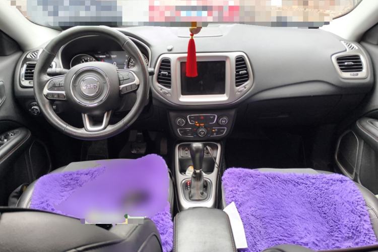 Used Jeep Compass 2017 200T Automatic Family Edition
