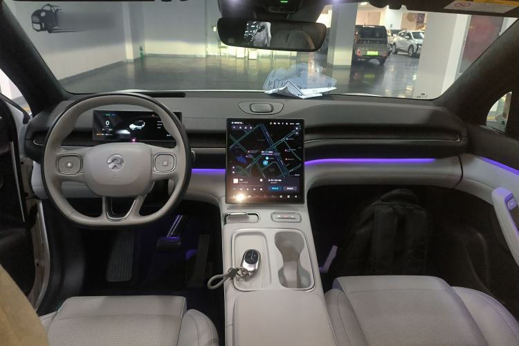 Used Nio ES6 2023 75 kWh
