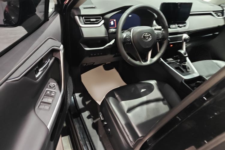 Used Toyota RAV4 2023 2.0L CVT Two-Wheel Drive Fashion Plus Edition