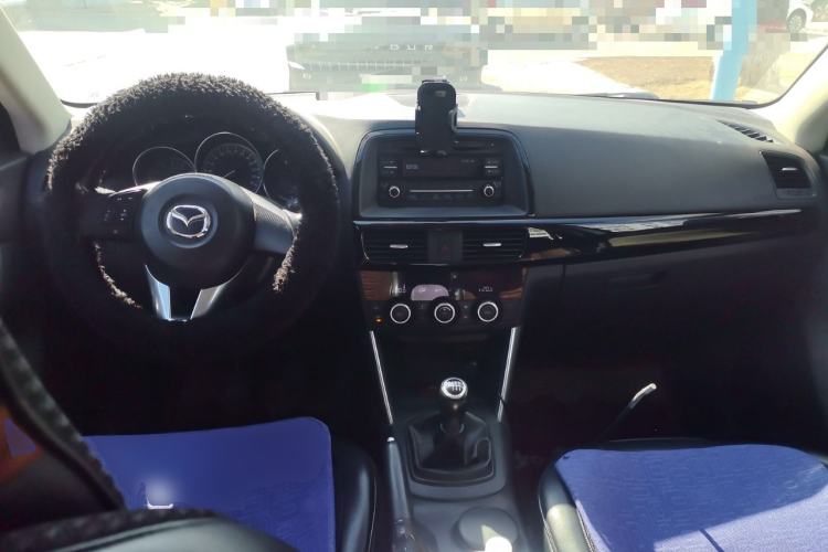 Used Mazda CX-5 2015 2.0L Manual Two-Wheel Drive Comfort Version Center Console