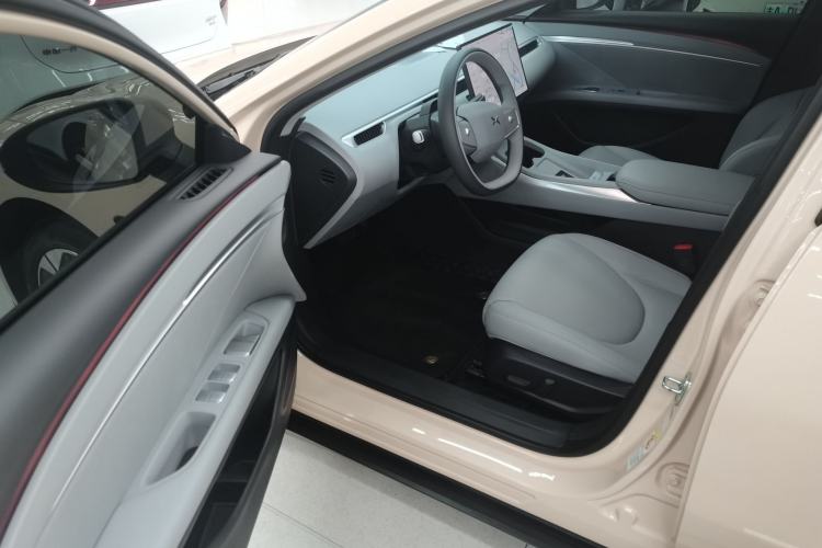 Used XPeng MONA M03 2024 620 with Ultra-Long Range Driver Seat