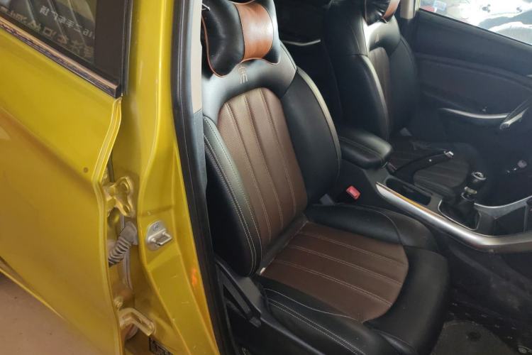 Used BYD Song 2016 GaiShi Edition 1.5TI Manual Elite Model Right Front Seat