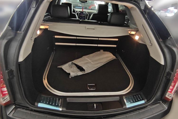 Used Cadillac SRX 2014 3.0L Elite Model Trunk