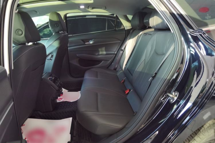 Used Volkswagen Passat 2025 Pro 380TSI Dragon Glory Edition