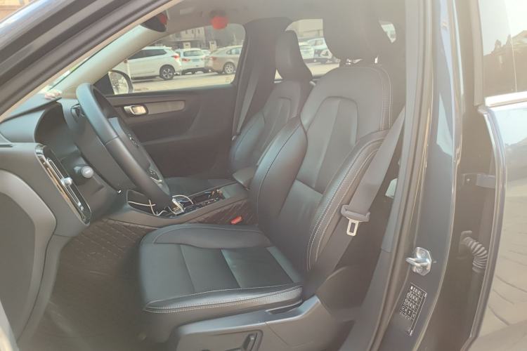 Used Volvo XC40 2022 T4 Four-Wheel Drive Smart & Luxurious Edition
