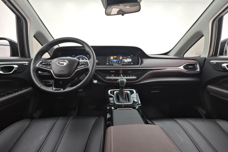 Used GAC Trumpchi M6 2023 PRO 270T DCT Luxury Edition Interior 4