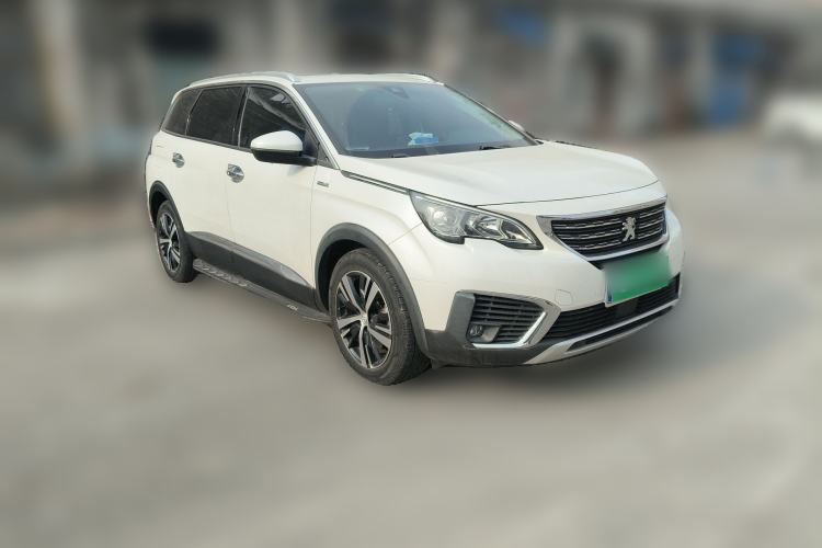 Used Peugeot 5008 2017 380THP 7-Seater Elite Edition Front Right 45 Deg