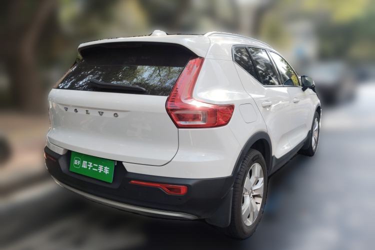 Used Volvo XC40 2020 T3 Smart & Stylish Edition Rear Right 45 Deg