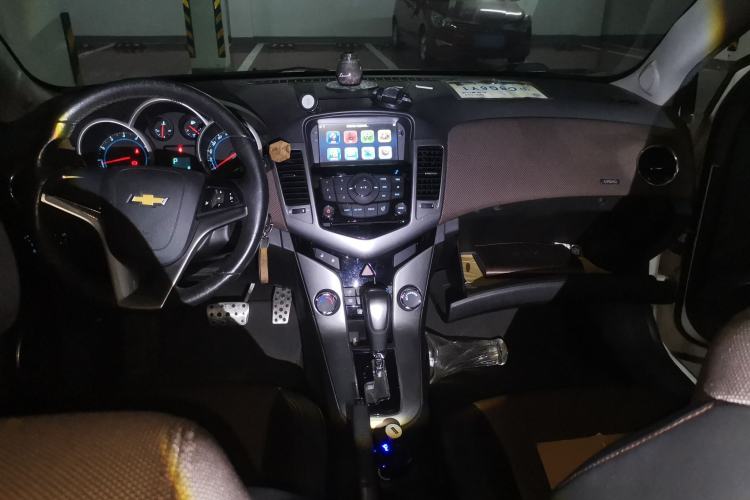 Used Chevrolet Cruze 2013 Hatchback 1.6L Automatic Luxury Model
