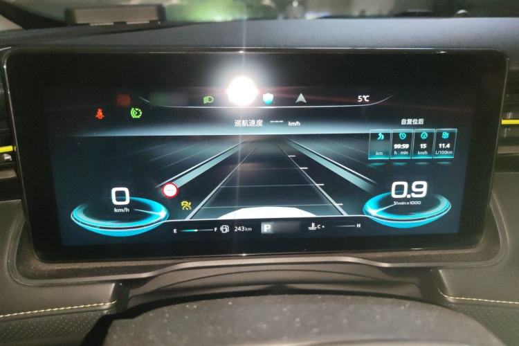 Used Roewe RX5 2021 PLUS 330TGI Automatic National Style Smart Luxury Edition