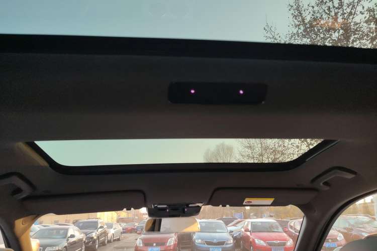 Used Li Auto L8 2023 Pro Model
