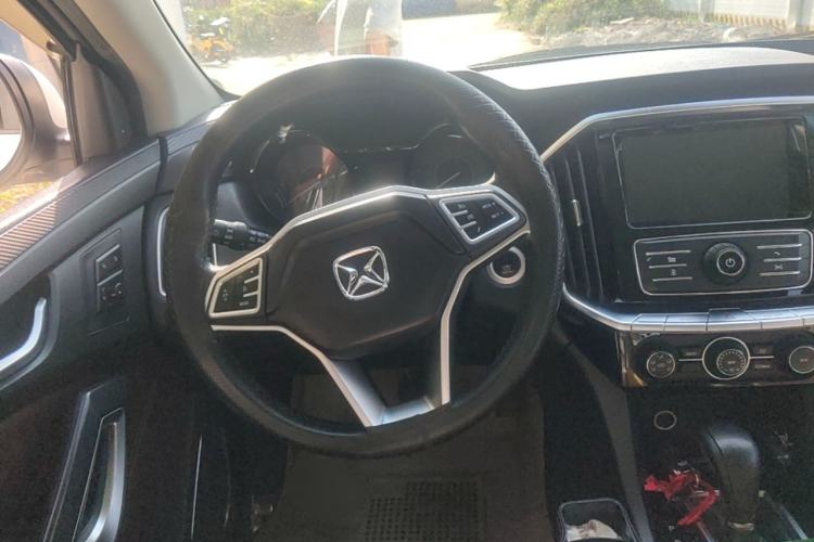 Used JMC Yusheng S350 2016 2.0T Automatic Two-Wheel Drive Gasoline Luxury Edition 5 Seats