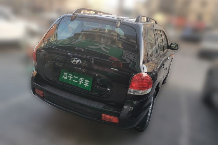Used Huatai Santa Fe Classic 2012 2.0L Gasoline Manual Two-Wheel Drive with Sunroof
