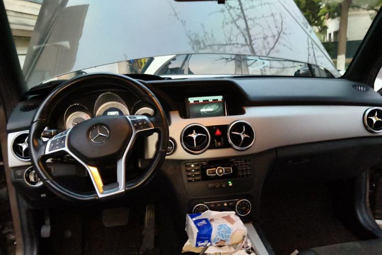 Used Mercedes-Benz GLK-Class 2015 GLK 260 4MATIC Dynamic Edition Ultimate Version
