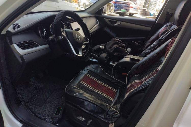 Used Zotye SR7 2016 1.5T Manual Cube Heart Edition China IV Standard
