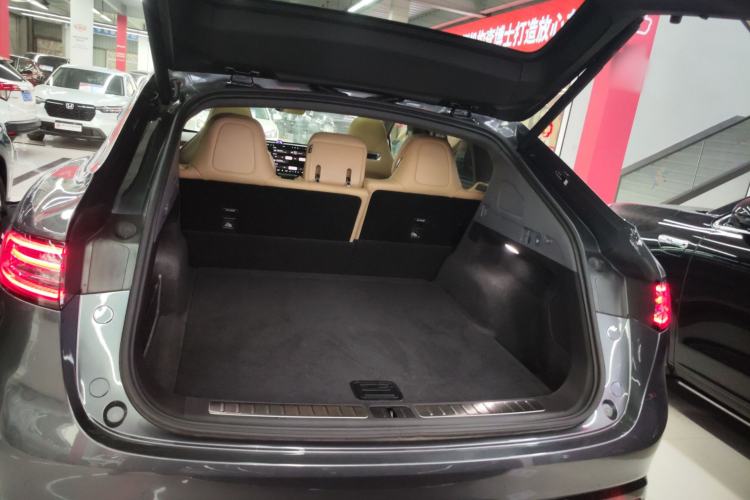 Used Hima Luxeed R7 2024 All-Electric 802 km Max