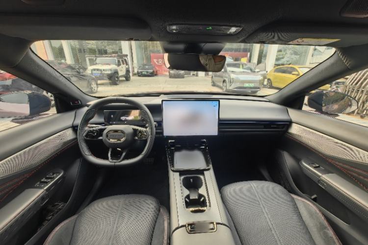 Used Lynk & Co 07 2026 Model 126 Long-Range Ultra Interior 1