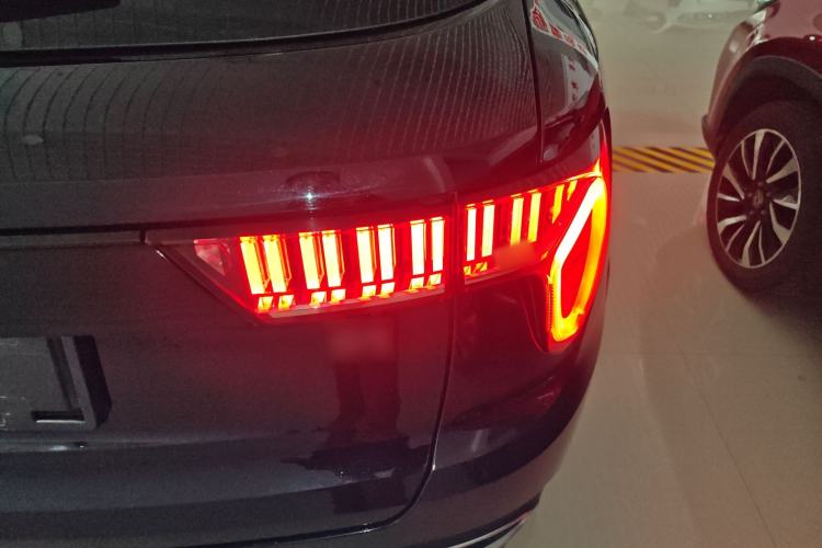 Used Lynk & Co 01 2017 2.0T Two-Wheel Drive Pro Edition Right Rear Taillight