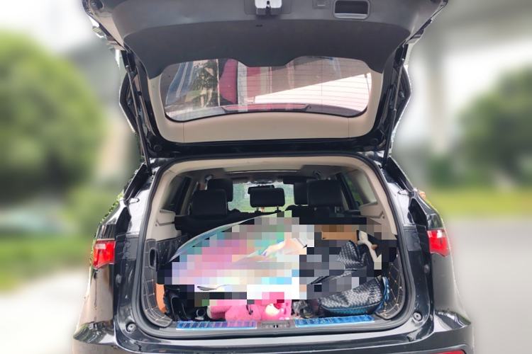 Used Zotye T700 2017 1.8T Dual-Clutch Luxury Model
