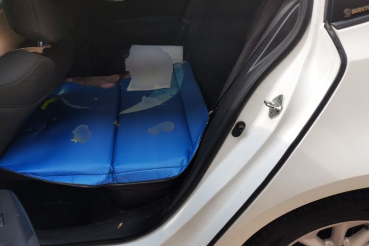 Used Toyota Corolla 2019 Dual-Engine 1.8L E-CVT GL-i Elite Edition Left Rear Seat