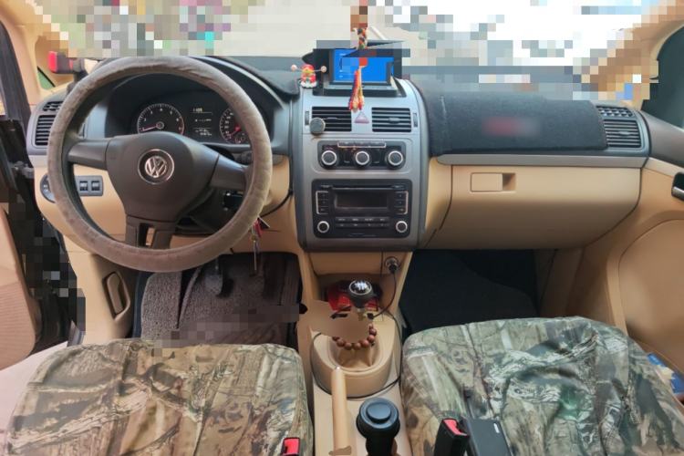 Used Volkswagen Touran 2011 1.4T Manual ZhiShang Edition 5-seater