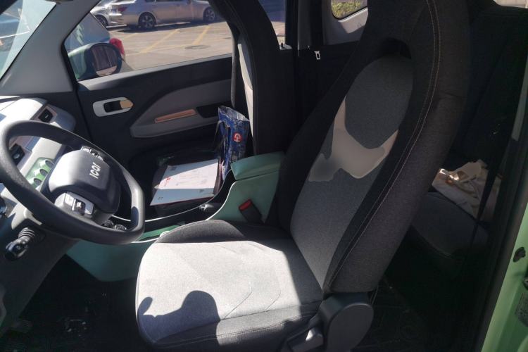 Used Chery New Energy QQ Ice Cream 2022 170km Sundae Phosphate Lithium-Ion Left Front Seat