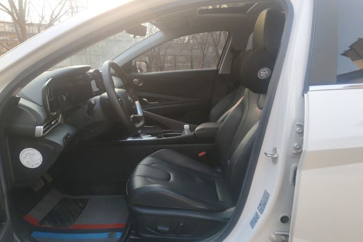 Used Hyundai Elantra 2021 1.5L CVT LUX Prestige Edition Left Front Seat