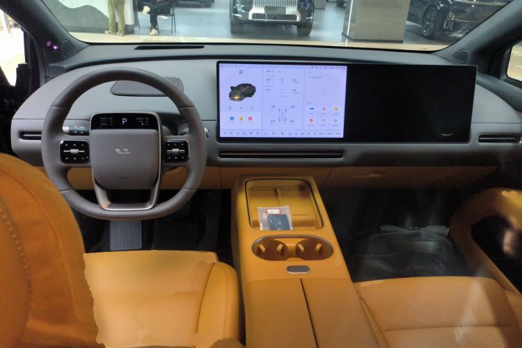 Used Li Auto i6 2025 Model Two-Wheel-Drive Standard Type